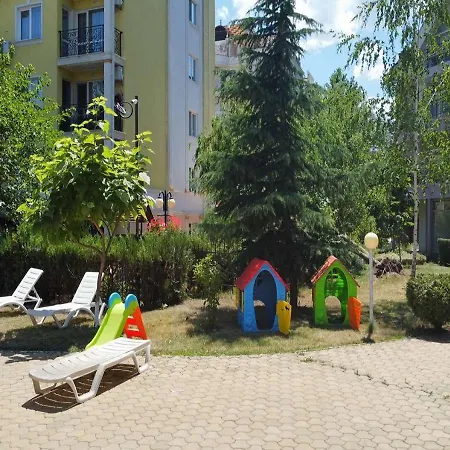 Apartment Grahams Spacious 2 Bed For Rent At Sunny