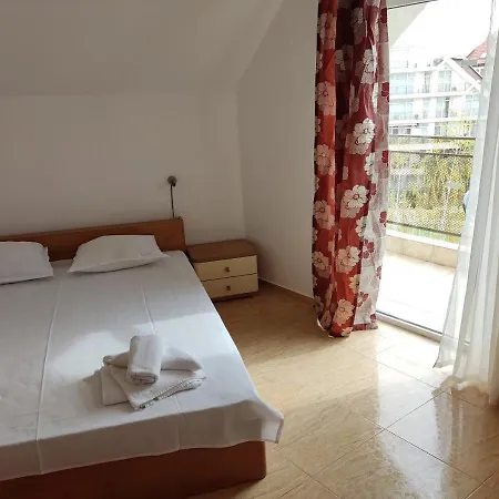Daire Grahams Spacious 2 Bed For Rent At Sunny