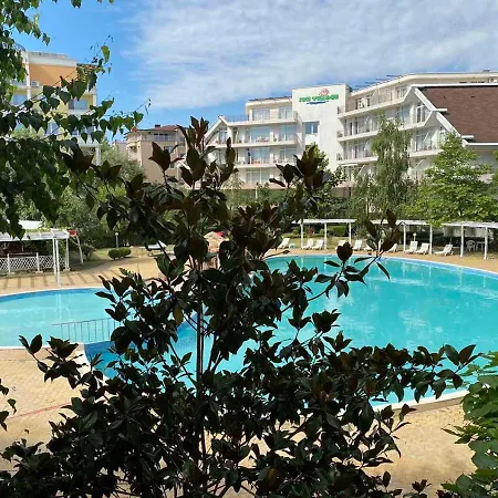 Daire Grahams Spacious 2 Bed For Rent At Sunny Sunny Beach